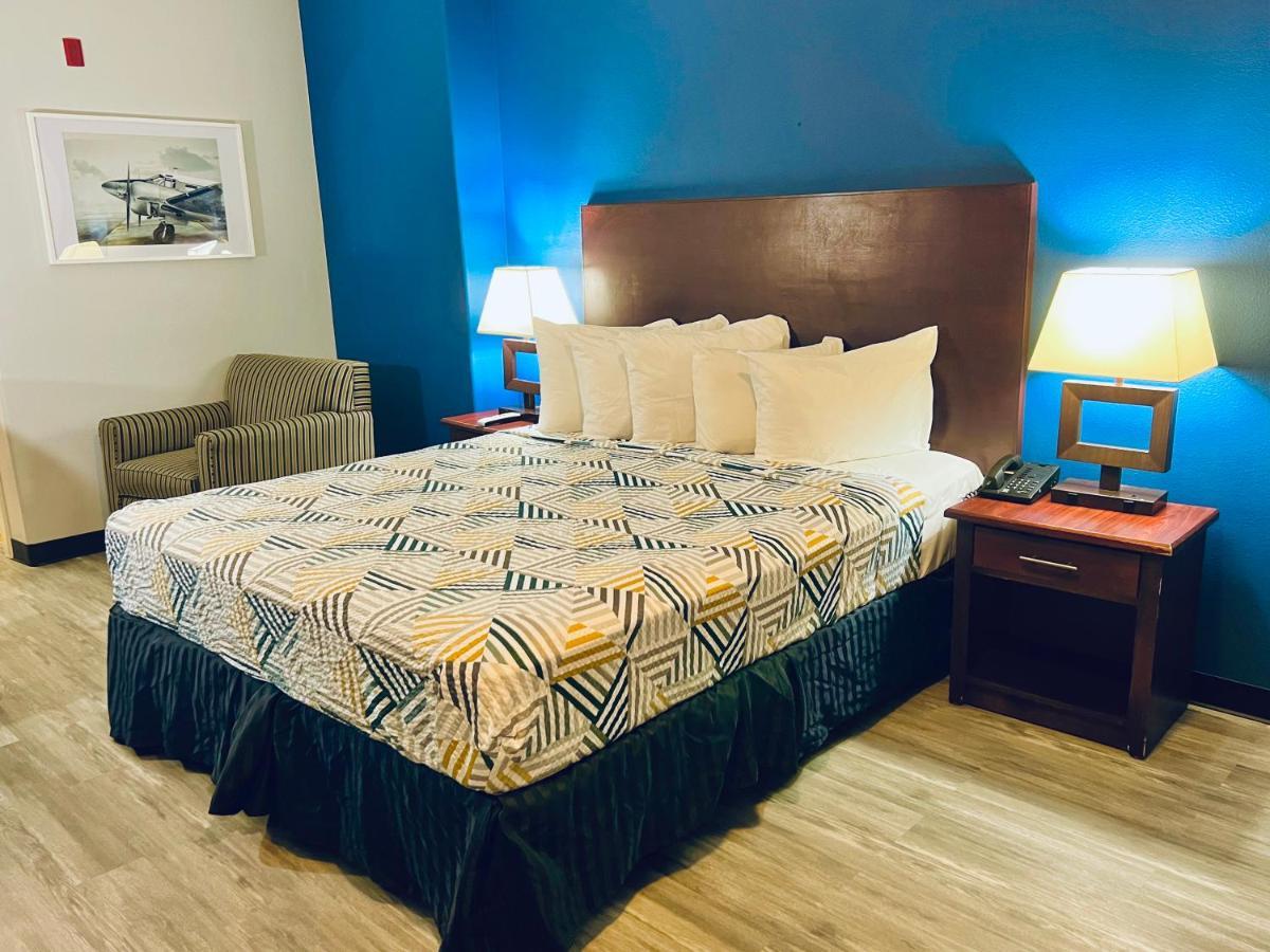 Baymont By Wyndham Ridgecrest Motel Kültér fotó