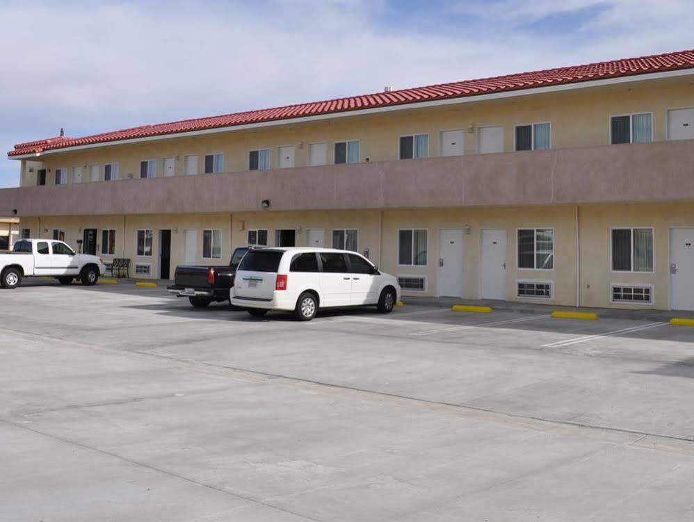 Baymont By Wyndham Ridgecrest Motel Kültér fotó